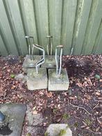 Betonnen Voetstukken met fiets standaard, Ophalen, Gebruikt