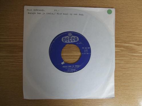 PIET SYBRANDY   MEISJE BEN JE THUIS? / VIER MAAL OP EEN DAG, Cd's en Dvd's, Vinyl Singles, Zo goed als nieuw, Single, Nederlandstalig