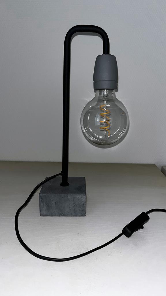 Designer lamp, Huis en Inrichting, Lampen | Tafellampen, Zo goed als nieuw, Minder dan 50 cm, Ophalen