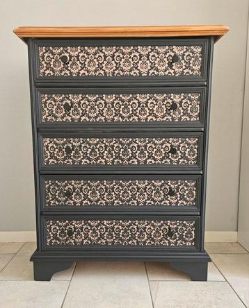 LadeKast Damask beschikbaar voor biedingen