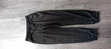 Dunne joggingbroek, maat S, nieuw. beschikbaar voor biedingen