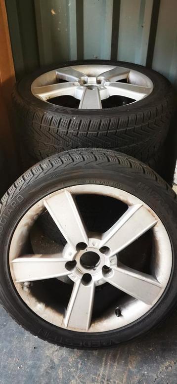 Seat Altea velgen met winterbanden 225/45 R17 beschikbaar voor biedingen