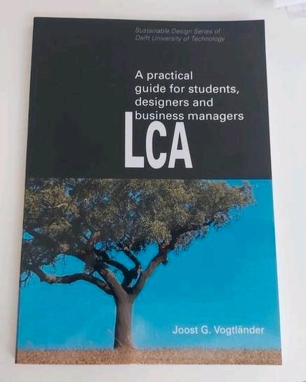 A practical guide to LCA for students designers and business, Boeken, Techniek, Zo goed als nieuw, Ophalen of Verzenden