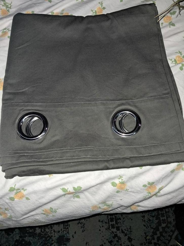 3 stuks Grijze gordijn met ringen, Huis en Inrichting, Stoffering | Gordijnen en Lamellen, Zo goed als nieuw, Ophalen of Verzenden