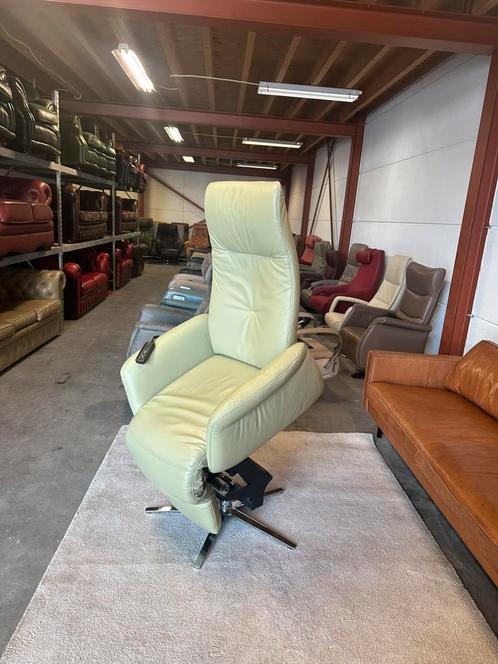 Relaxfauteuil , leren design relax fauteuil sta op stoel, Huis en Inrichting, Fauteuils, Zo goed als nieuw, Leer, 75 tot 100 cm