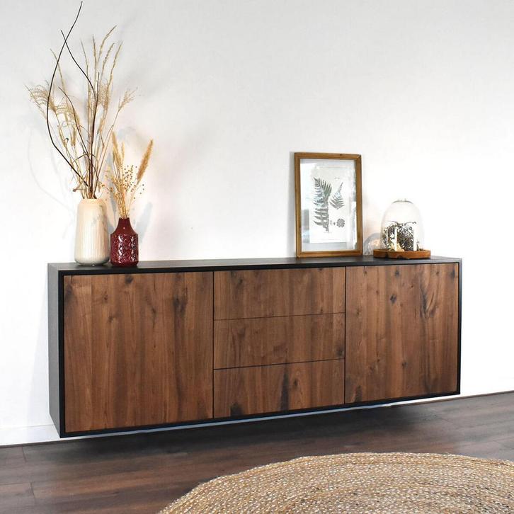 Zwevende noten houten dressoir , notenhout dressoir ., Huis en Inrichting, Kasten | Dressoirs, Zo goed als nieuw, 25 tot 50 cm