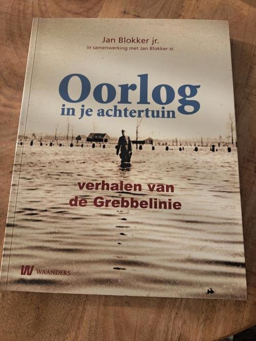 Jan Blokker - Oorlog in je achtertuin, Boeken, Oorlog en Militair, Gelezen, Ophalen of Verzenden