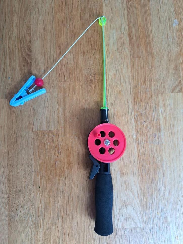 Prachtige Krab hengel met knijper en touw. Ideaal voor kids., Watersport en Boten, Hengelsport | Algemeen, Zo goed als nieuw, Complete hengel