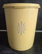Tupperware trommel met sterdeksel Geel met Grijze bloem, Ophalen of Verzenden, Zo goed als nieuw, Geel, Bus of Trommel