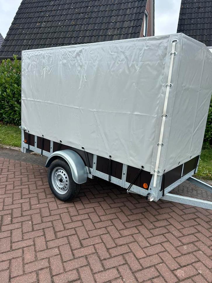 nieuwe huifaanhangwagens, accesoires en nw reservewiel, Auto diversen, Aanhangers en Bagagewagens, Nieuw, Ophalen of Verzenden