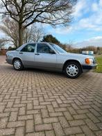Mercedes-Benz 190-Serie 1.8 E U9 1993 Grijs, Auto's, Achterwielaandrijving, 625 kg, 4 cilinders, Handgeschakeld