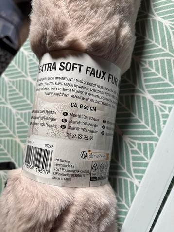 Rond Faux Fur Vloerkleed - Beige - 90cm beschikbaar voor biedingen