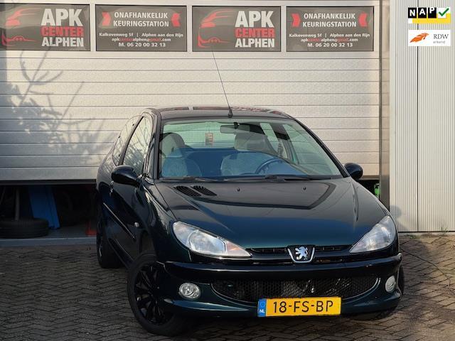 Peugeot 206 1.4 XT AUTOMAAT, Auto's, Peugeot, Bedrijf, Te koop, Airbags, Centrale vergrendeling, Elektrische ramen, Startonderbreker