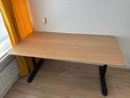 IKEA BEKANT bureau zwarte poten 160*80, Ophalen, In hoogte verstelbaar, Zo goed als nieuw, Bureau