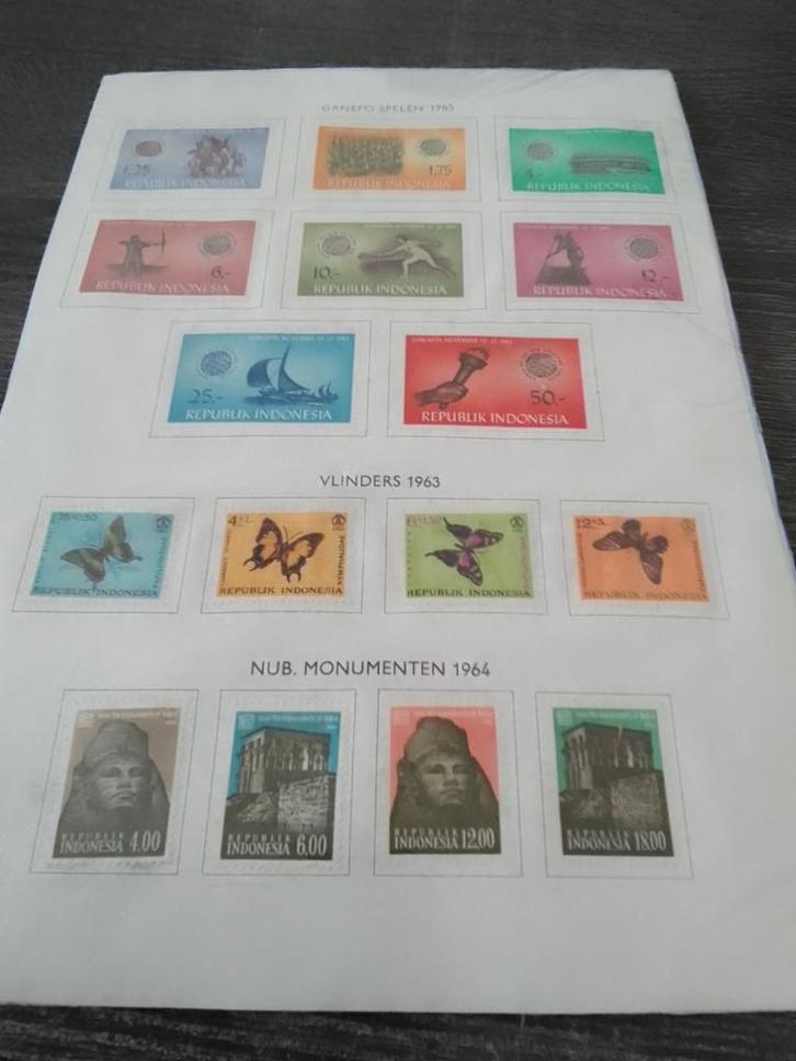 Indonesië Postzegels - Diverse Series, Postzegels en Munten, Postzegels | Volle albums en Verzamelingen, Buitenland, Ophalen