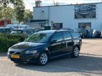 Volvo V50 2.4 140PK 2005 Zwart Airco,Apk,€1999.-, 74 €/maand, Zwart, 700 kg, Zwart