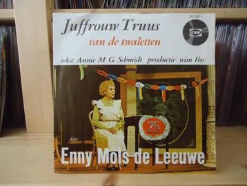 7" Single Enny Mols de Leeuwe - Juffrouw Truus Van De Twalet beschikbaar voor biedingen