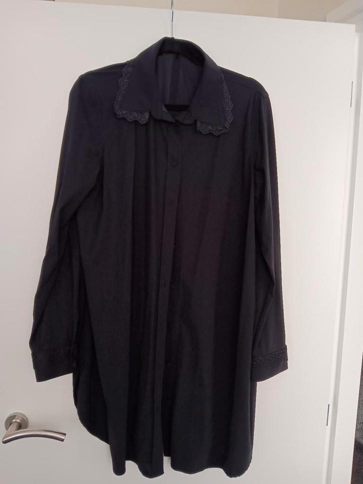 Te Koop: PLUS BASICS, Limited Edition Blouse, mt 46. (J-47), Kleding | Dames, Grote Maten, Zo goed als nieuw, Blouse of Tuniek