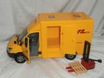 Bruder Mercedes DHL bus met palletkar en pallet, Kinderen en Baby's, Speelgoed | Speelgoedvoertuigen, Ophalen, Zo goed als nieuw