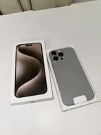 Iphone 15 Pro Max 256 GB + 5 hoesjes, Telecommunicatie, 256 GB, IPhone 15 Pro Max, Ophalen of Verzenden, Zo goed als nieuw
