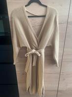 Beige Winterjurk Maat S/M. Open rug., Beige, Ophalen of Verzenden, Zo goed als nieuw, Knielengte