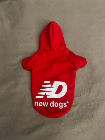 Hondentrui met capuchon beschikbaar voor biedingen