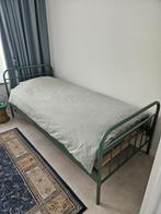 Stoer eenvoudig eenpersoons-bedframe zachtgroen 90x210 cm, Ophalen, Gebruikt, 90 cm, Eenpersoons