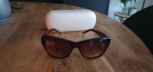 Nina Ricci Zonnebril - NIEUW!, Sieraden, Tassen en Uiterlijk, Zonnebrillen en Brillen | Dames, Nieuw, Zonnebril, Overige merken
