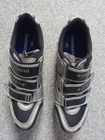 Shimano R076 racefiets schoenen maat 45 beschikbaar voor biedingen