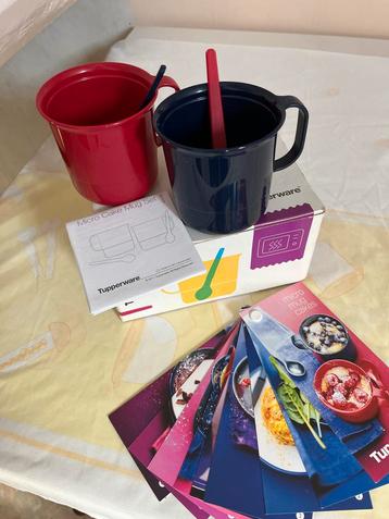 Tupperware Magnetron Bekers met Lepels Set beschikbaar voor biedingen