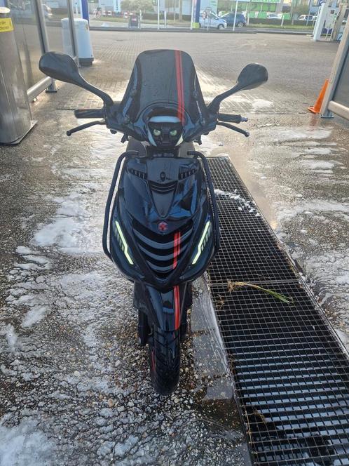 Piaggio zip 2022 i-get, Fietsen en Brommers, Scooters | Piaggio, Gebruikt, Zip, Ophalen