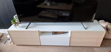 TV meubel IKEA (BESTÅ). Afmetingen 180x42x48