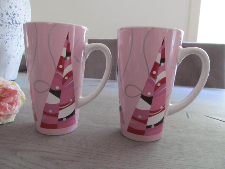 2 Starbucks Pink Christmas 2004 Caffe Latte Coffee Mug, Huis en Inrichting, Keuken | Servies, Zo goed als nieuw, Overige typen