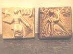 2 schitterende Maastrichtse Relief Tegeltjes Zie Foto's, Ophalen of Verzenden, Beeld(je)
