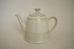 fris edam theepot cleopatra Vries rib off white porselein, Huis en Inrichting, Keuken | Servies, Gebruikt, Overige typen, Ophalen of Verzenden