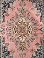 Louis de poortere kleed Galaxie pink geel medall 170x235cm, 150 tot 200 cm, 200 cm of meer, Ophalen of Verzenden, .
