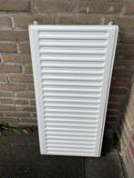 Radiator wit 80x40cm in zeer goede staat, Doe-het-zelf en Verbouw, Verwarming en Radiatoren, Ophalen, 30 tot 80 cm, Radiator, Zo goed als nieuw