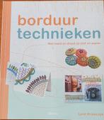 Lynn Krawczyk - Borduurtechnieken, Ophalen of Verzenden, Zo goed als nieuw