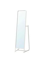 Mooie nieuwe witte Ikea Knapper staande spiegel!, Huis en Inrichting, Woonaccessoires | Spiegels, Ophalen, Minder dan 50 cm, Zo goed als nieuw