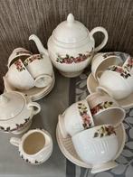 Wedgwood Braai Rosé Theeservies - 9 Kop en Schotels, Huis en Inrichting, Keuken | Servies, Gebruikt, Ophalen of Verzenden, Wedgwood