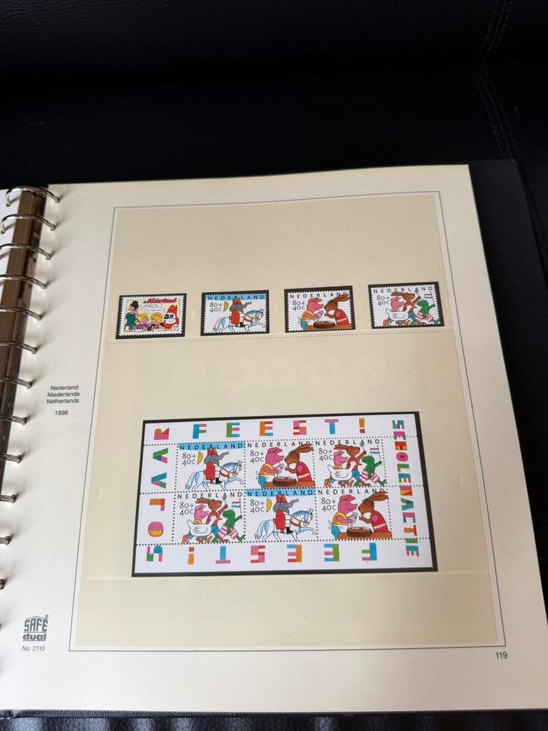 Safe Dual album met verzameling 1996-2000 (deel 2), Postzegels en Munten, Ophalen of Verzenden, Nederland