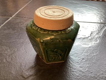 Oude vintage gember pot met deksel beschikbaar voor biedingen