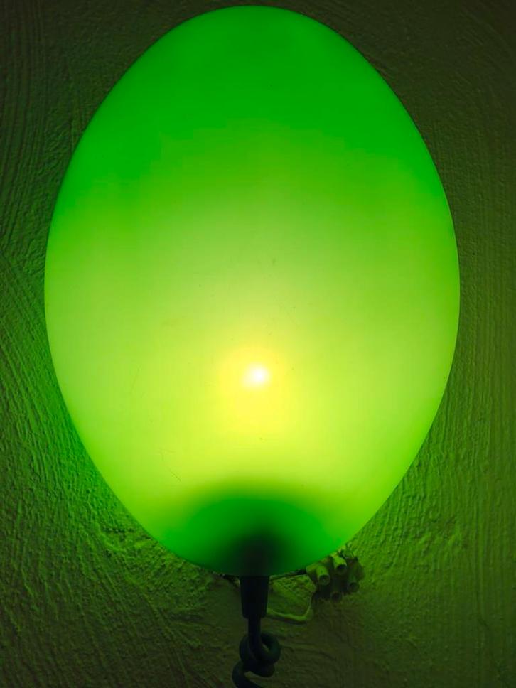IKEA ballon wandlamp groen collectors item – retro löv B0101, Huis en Inrichting, Lampen | Losse lampen, Zo goed als nieuw, Led-lamp