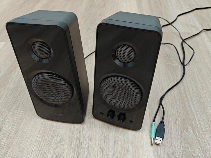 Geluidsboxen van Trust, Computers en Software, Pc speakers, Gebruikt, Audiokanaal 2.0, Ophalen of Verzenden