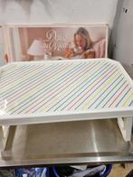 ontbijt/ bed  tafel rubbermaid wit, Huis en Inrichting, Ophalen of Verzenden, 'T Olde Gre-j, Info@toldegrej.nl, Endepoelstraat 20f Didam