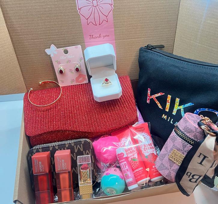 Beauty Box, Sieraden, Tassen en Uiterlijk, Uiterlijk | Cosmetica en Make-up, Nieuw, Gehele gezicht, Ophalen of Verzenden