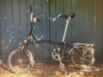 Zwarte BROMPTON vouwfiets. beschikbaar voor biedingen