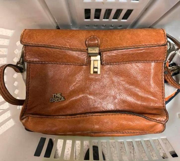 Tas vintage the Bridge lederen damestas Meer info 0646396866, Sieraden, Tassen en Uiterlijk, Tassen | Damestassen, Ophalen of Verzenden