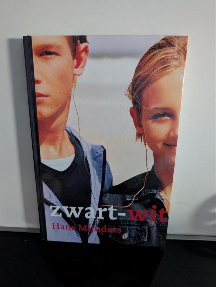 Hans Mijnders - Zwart-wit, Boeken, Kinderboeken | Jeugd | 13 jaar en ouder, Zo goed als nieuw, Ophalen of Verzenden