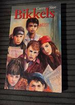 Bikkels - Carry Slee, Ophalen of Verzenden, Zo goed als nieuw, Fictie algemeen